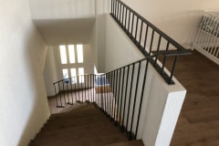 2019-staketengelaender-auf-holztreppe-ebmatingen-01