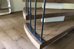 2019-staketengelaender-auf-holztreppe-ebmatingen-06